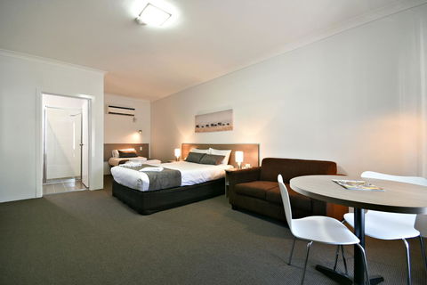 The Aberdeen Motel - Gold Coast 4U 6