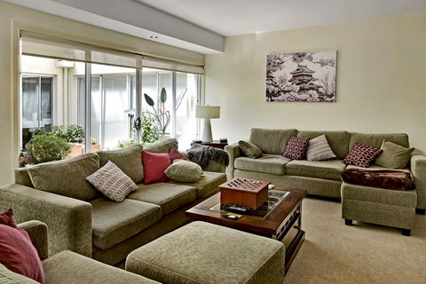 Bundanoon Lodge - Gold Coast 4U 33