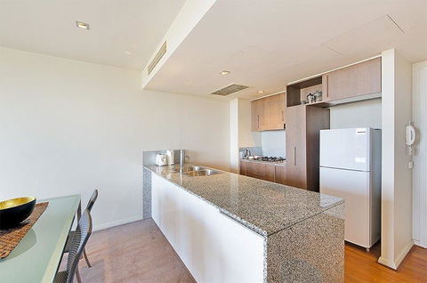 Wyndel Apartments North Sydney - Harbour Watch - Accommodation Gold Coast 7