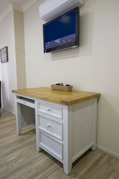 Marty's @ Little Beach - Accommodation Gold Coast 26