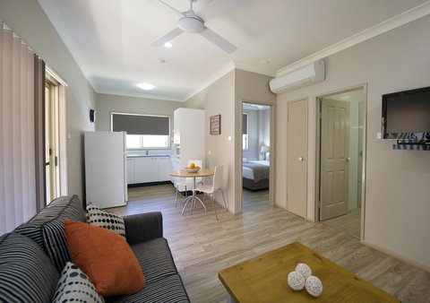 Marty's @ Little Beach - Accommodation Gold Coast 17