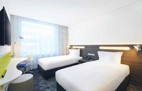 Holiday Inn Express Sydney Macquarie Park, An IHG Hotel - Gold Coast 4U 14