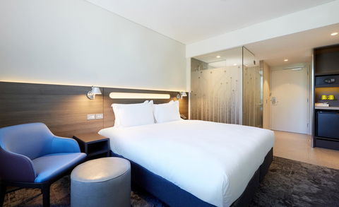 Holiday Inn Express Sydney Macquarie Park, An IHG Hotel - Gold Coast 4U 9