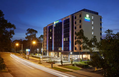 Holiday Inn Express Sydney Macquarie Park, An IHG Hotel - Gold Coast 4U 3