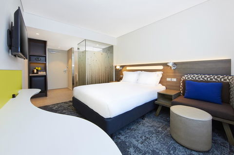 Holiday Inn Express Sydney Macquarie Park, An IHG Hotel - Gold Coast 4U 26