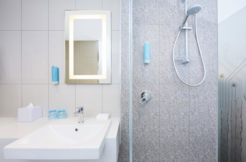 Holiday Inn Express Sydney Macquarie Park, An IHG Hotel - Gold Coast 4U 15