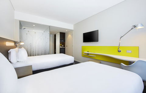Holiday Inn Express Sydney Macquarie Park, An IHG Hotel - Gold Coast 4U 39