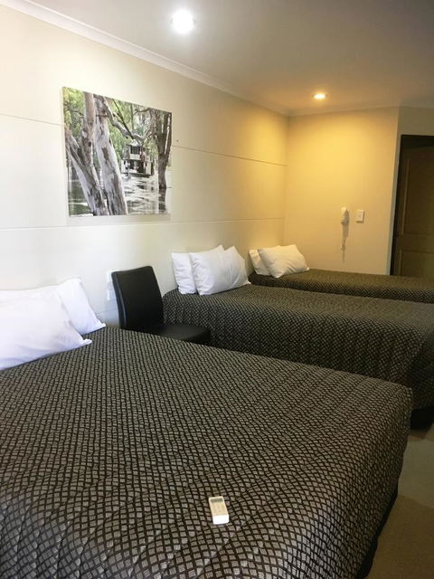 Balranald Club Motel - Gold Coast 4U 16