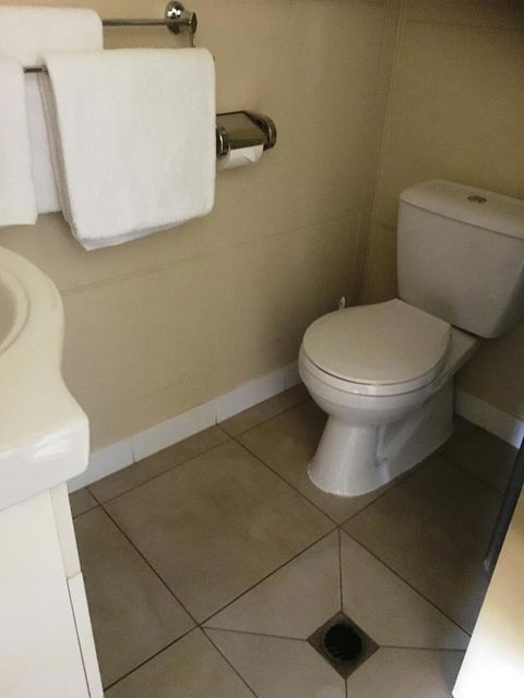 Balranald Club Motel - Gold Coast 4U 12