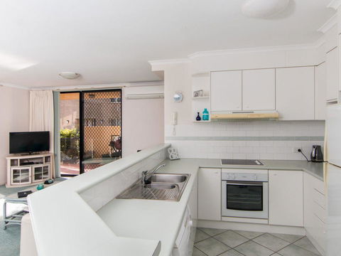 Horizons 1 - Accommodation Gold Coast 5