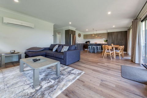 Horizons Retreat & Golf, Villa 133 - Accommodation Gold Coast 3