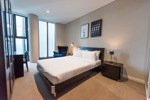 180Â° Water View Three Bedroom (wooden Furniture) - Gold Coast 4U 9