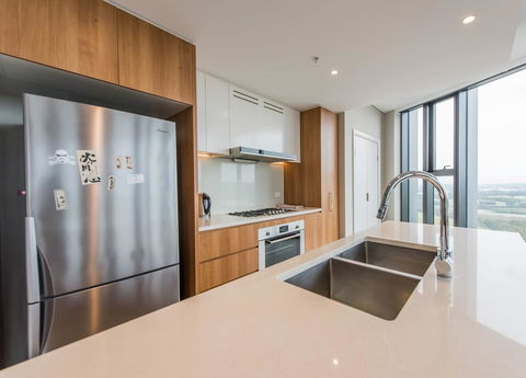 180Â° Water View Three Bedroom (wooden Furniture) - Gold Coast 4U 4