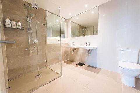 180Â° Water View Three Bedroom (wooden Furniture) - Gold Coast 4U 16