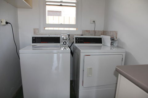 Tumut Apartments - Accommodation Gold Coast 21