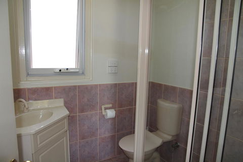 Tumut Apartments - Accommodation Gold Coast 11