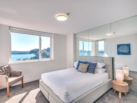 Panoramic Harbour Views And Unbeatable Comfort - 1 Gold Coast 3