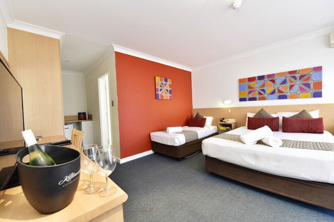 Diplomat Hotel Alice Springs - Gold Coast 4U 10