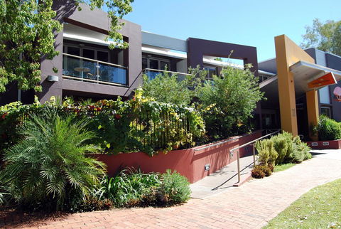 Stay At Alice Springs Hotel - Gold Coast 4U 9
