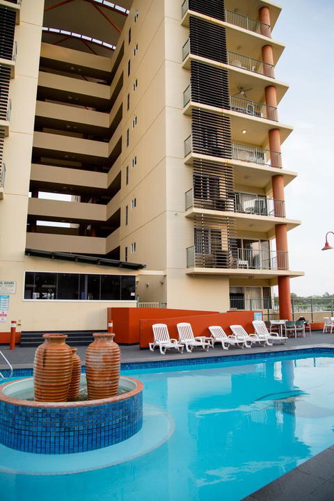 Cullen Bay Resorts - Accommodation Gold Coast 9