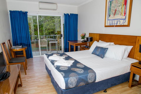 Cullen Bay Resorts - Accommodation Gold Coast 6
