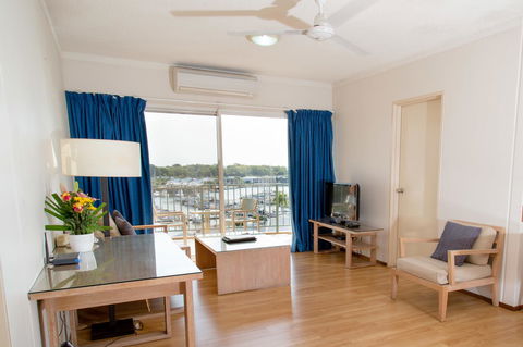 Cullen Bay Resorts - Accommodation Gold Coast 2