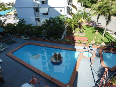 Cullen Bay Resorts - Accommodation Gold Coast 13