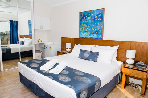 Cullen Bay Resorts - Accommodation Gold Coast 7