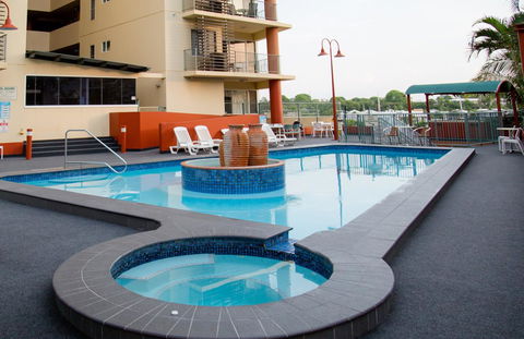 Cullen Bay Resorts - Accommodation Gold Coast 3