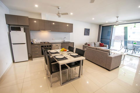 Magnum Serviced Apartments - Accommodation Gold Coast 11