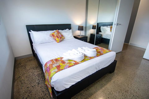 Magnum Serviced Apartments - Accommodation Gold Coast 2