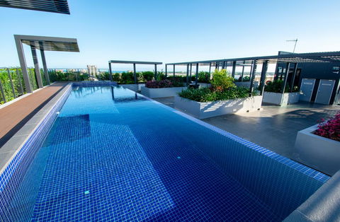 Magnum Serviced Apartments - Accommodation Gold Coast 0
