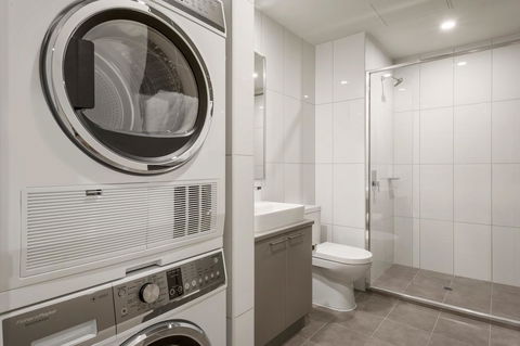 Hudson Berrimah - Accommodation Gold Coast 3