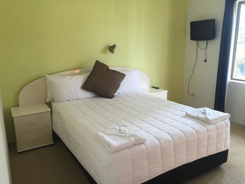 Golden Sands Motor Inn - Gold Coast 4U 2