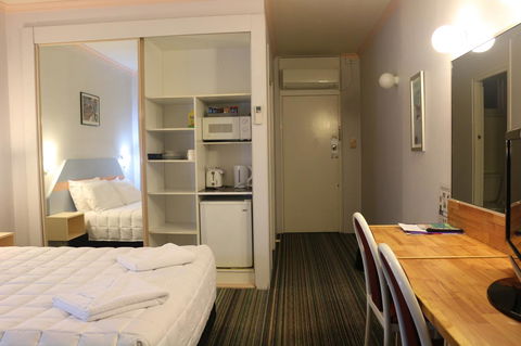 Golden Sands Motor Inn - Gold Coast 4U 4