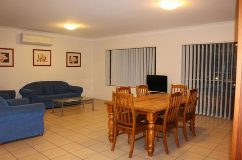 Golden Sands Motor Inn - Gold Coast 4U 13