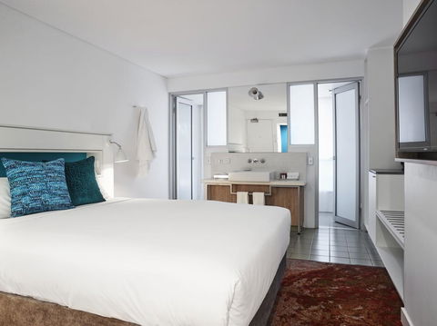 The Lost Camel Hotel - Gold Coast 4U 1