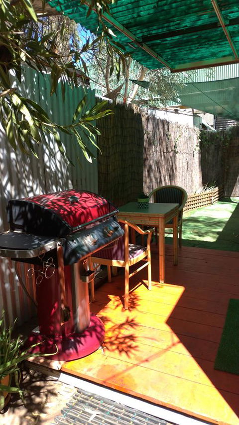 Alice\'s Secret Travellers Inn - Gold Coast 4U 5