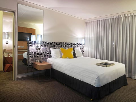 QT Canberra - Gold Coast 4U 8