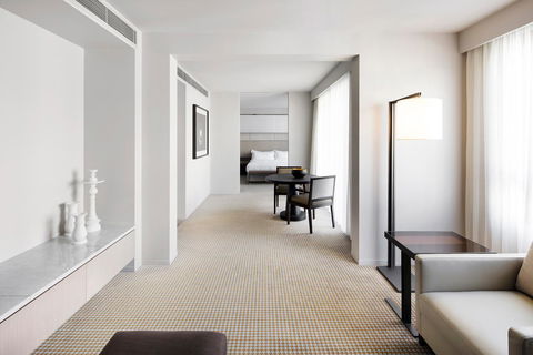 Hotel Realm - Accommodation Gold Coast 13
