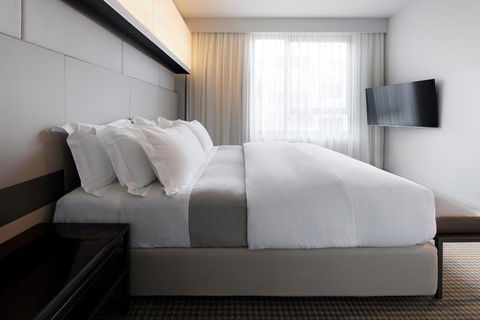 Hotel Realm - Accommodation Gold Coast 11