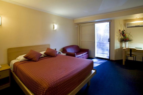 Madison Capital Executive Apartments - Accommodation Gold Coast 7