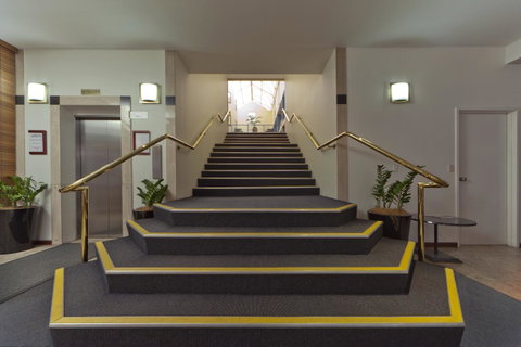 Madison Capital Executive Apartments - Accommodation Gold Coast 9