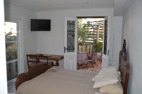 Garden Room - Gold Coast 4U 6