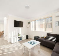 Bombora  Fingal Bay - Gold Coast 4U