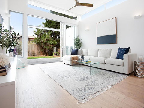 BONDI BLUE-hosted By:L'Abode Accommodation - Accommodation Gold Coast 1