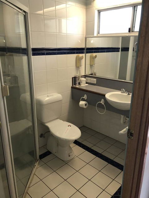 Bororen Hotel Motel - Accommodation Gold Coast 3