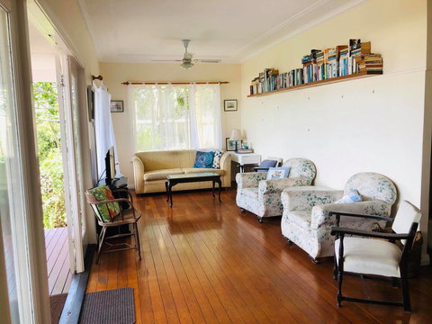 BOSCOBEL COTTAGE - MAGICAL BEACH & RIVER VIEWS - KINGSCLIFF - Accommodation Gold Coast 2