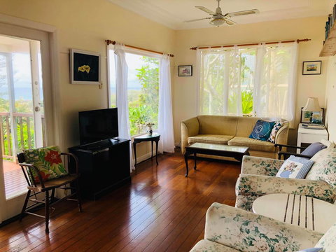 BOSCOBEL COTTAGE - MAGICAL BEACH & RIVER VIEWS - KINGSCLIFF - Accommodation Gold Coast 3