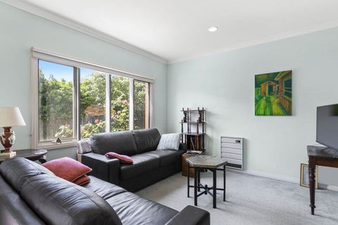 Boston Beach House 2-19 - Accommodation Gold Coast 2